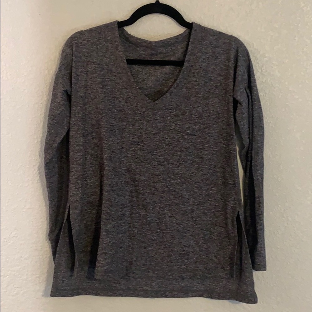 Lululemon long sleeve shirt with side slits